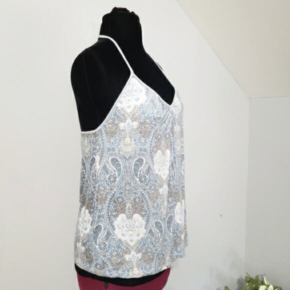 Ink & Ivy Blue Paisley and Floral T Back Plunge V Neckline Tank Top Blouse M - Picture 2 of 9